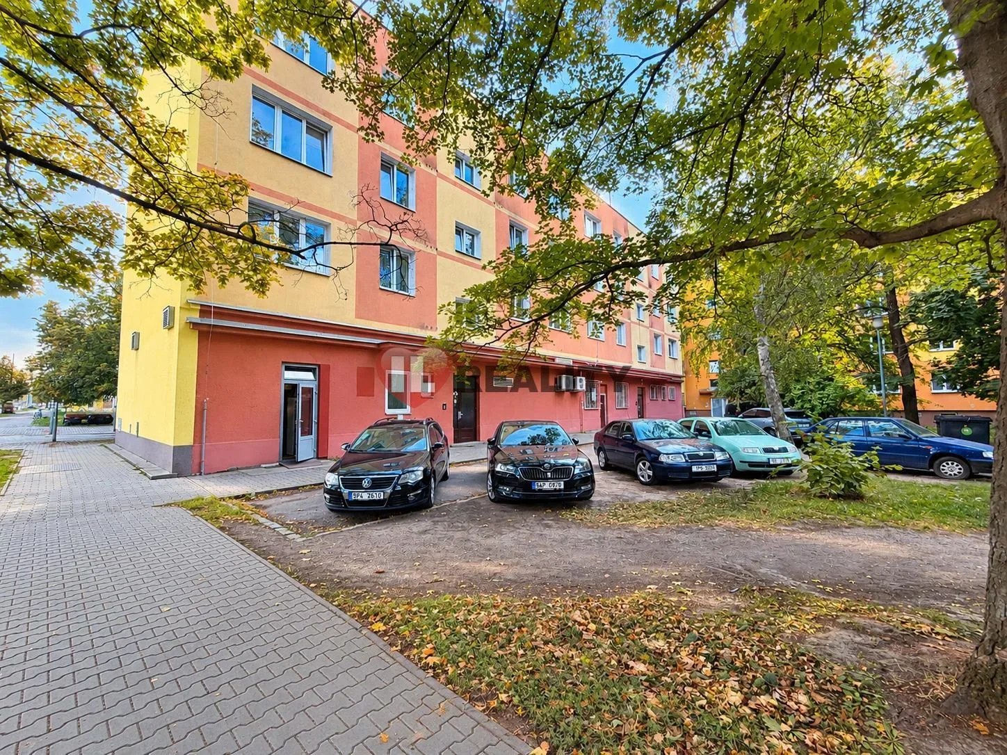 Prodej bytu 2+1, 53 m&sup2;, Plzeň Slovany, ul. Habrmannova, osobní vl. — fotografie 1